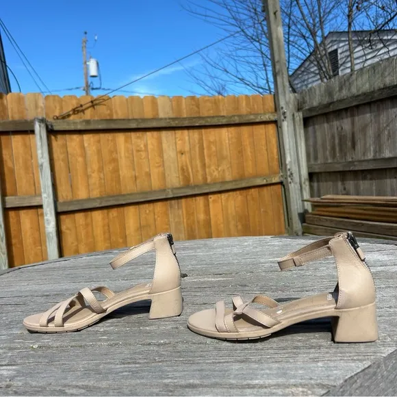 Eileen Fisher Noni Khaki Leather Heeled Strappy Sandals Women's 7.5