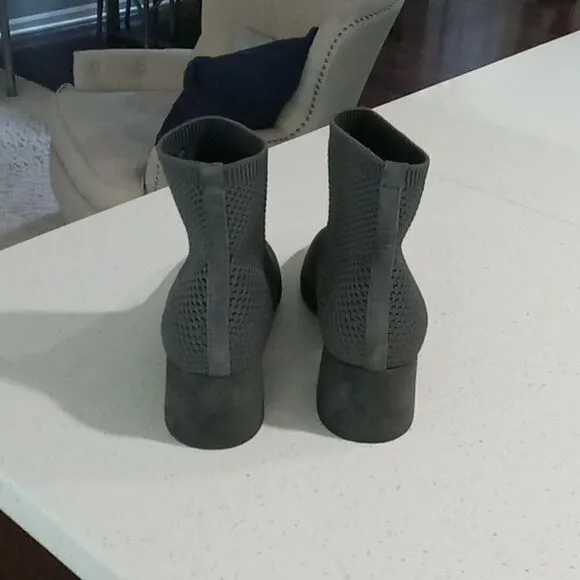 Eileen Fisher Vero Cudio Honey stretch knit fabric ankle boot in gray size 6 NWT