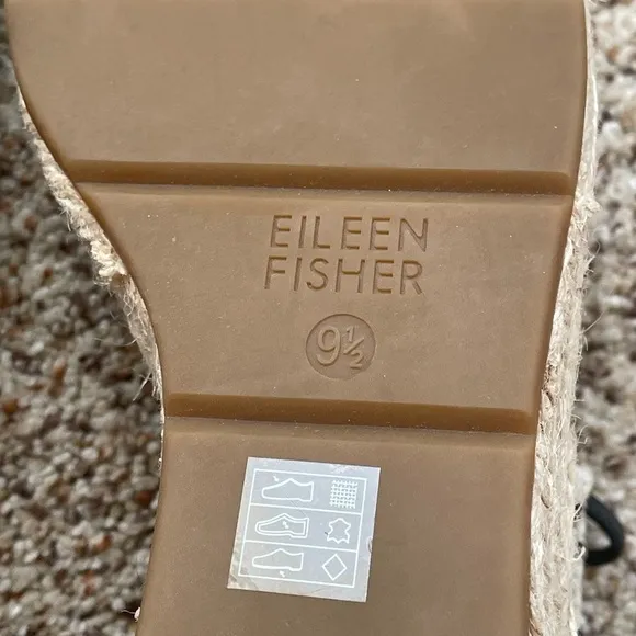 Eileen Fisher Women's Agnes Tan Black Striped Espadrille Wedge NWOT Size 9.5