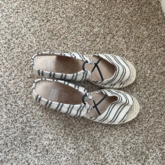 Eileen Fisher Women's Agnes Tan Black Striped Espadrille Wedge NWOT Size 9.5