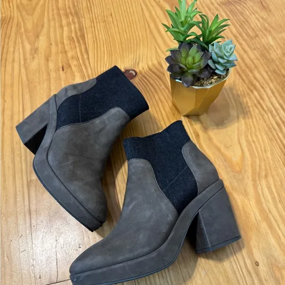 Eileen Fisher Women’s Suede Bootie Shoes US 6.5 Boot Gray Multi