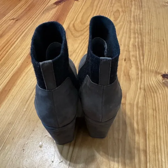 Eileen Fisher Women’s Suede Bootie Shoes US 6.5 Boot Gray Multi