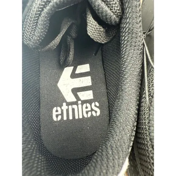 Etnies Axel Black White Gum Canvas Skate Shoes Skateboard Sneakers Mens 8.5 NEW