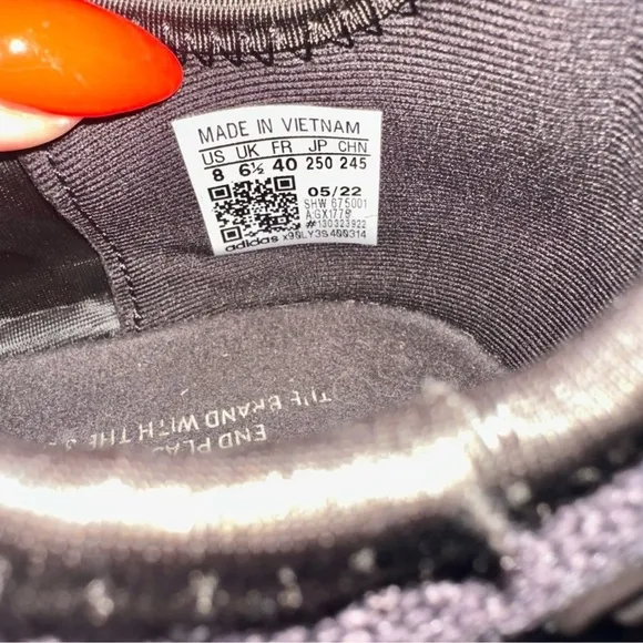 EUC Adidas NMD_R1 RARE Running Shoes Sneakers Women’s 8 Darkish Grey Black Brown