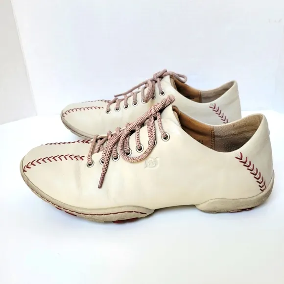 EUC! Men's Born Durand Baseball Shoes