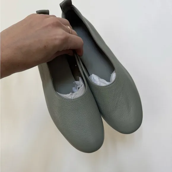 Everlane The Day Glove Sage Green *flaw