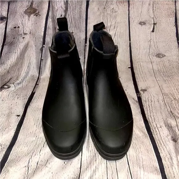Everlane “The Rain Boot” Women’s Black Rubber Ankle Boots Lined Size 6 Pull On