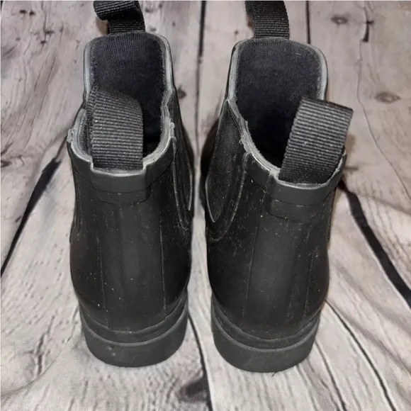Everlane “The Rain Boot” Women’s Black Rubber Ankle Boots Lined Size 6 Pull On
