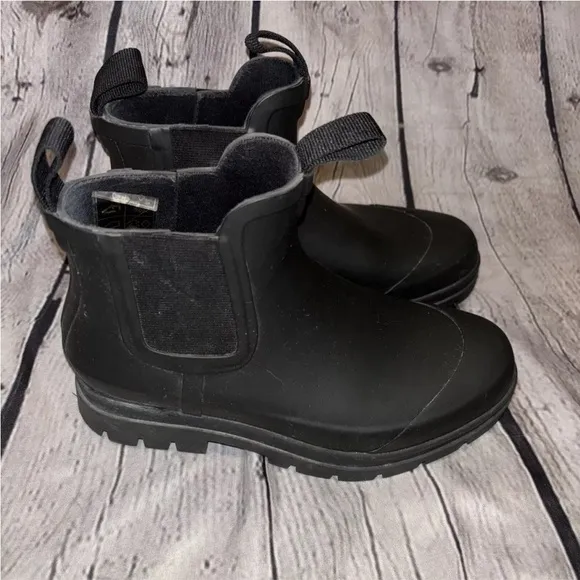 Everlane “The Rain Boot” Women’s Black Rubber Ankle Boots Lined Size 6 Pull On