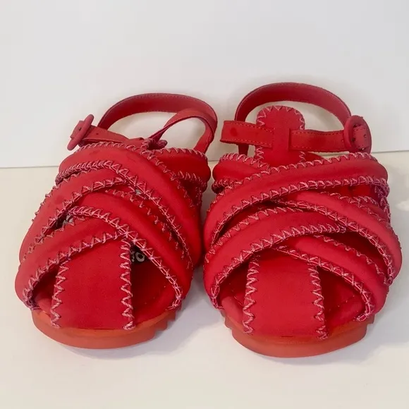 Farm Rio Red Zig Zag Stitch Sandals Sise 7