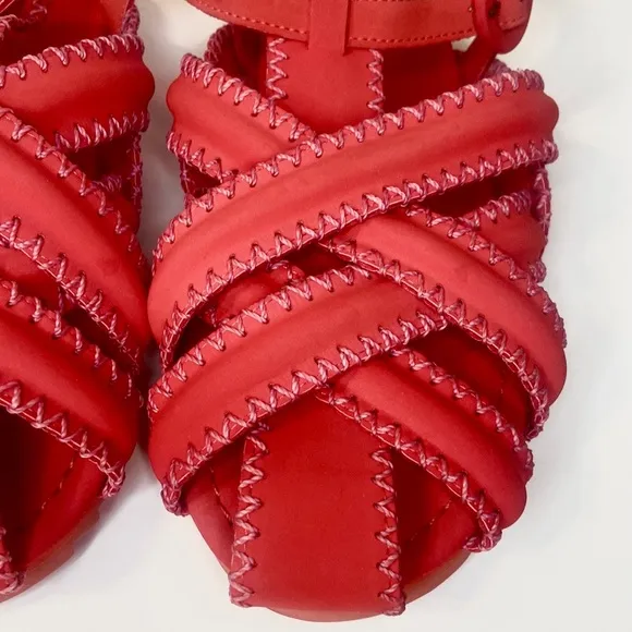 Farm Rio Red Zig Zag Stitch Sandals Sise 7