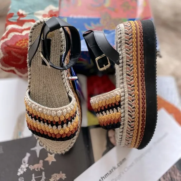 Farm Rio Rust Crochet Espadrille Flatform Sandals