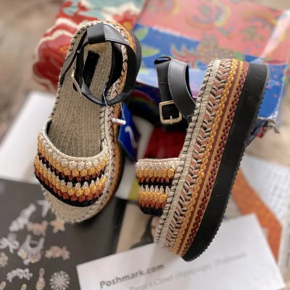 Farm Rio Rust Crochet Espadrille Flatform Sandals