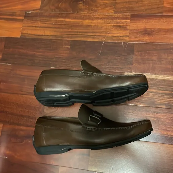 Ferragamo shoes size 6.5 brown leather