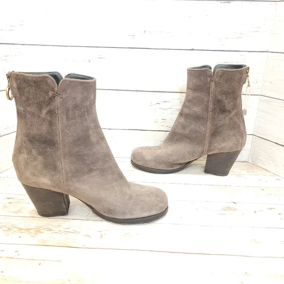 Fiorentini   Baker grey suede back zip ankle boots