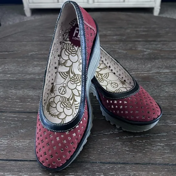 Fly London Shoes 37/7 Yika Perforated Wedges Brick Suede Leather NWOB