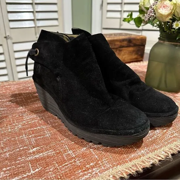 FLY London Suede Ruched Ankle Boots with Tie Detail Yebi Diesel