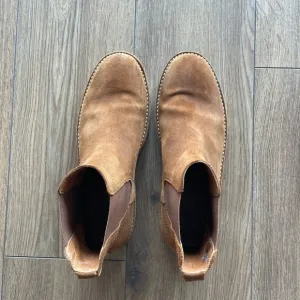 Folk Suede Chelsea Boots (M EU42)
