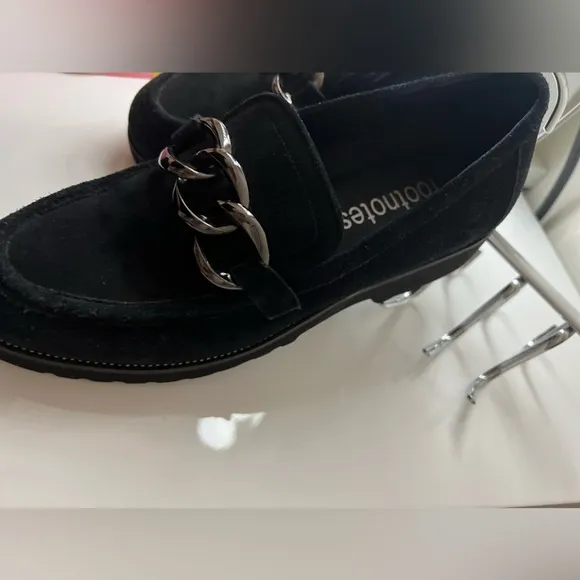 FOOTNOTES SHOES
