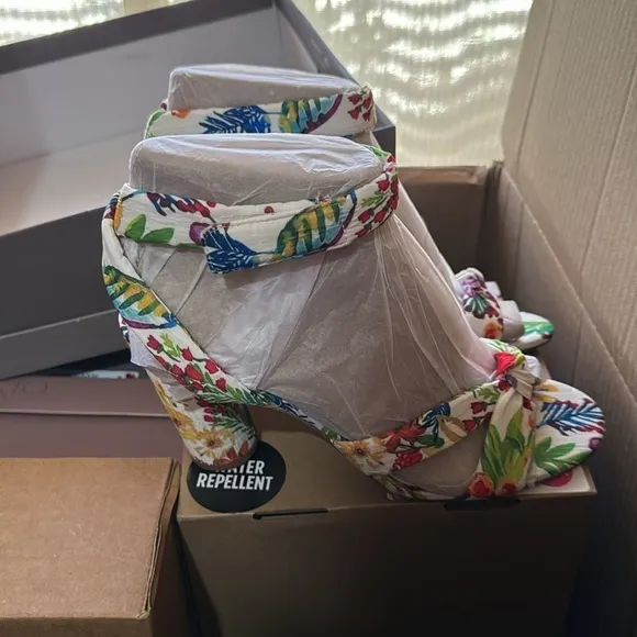 Franco Sarto Womens Oma White Multi Open Toe Heels Shoes
