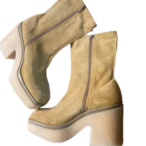 Free People Gigi Ankle Boots - size 9 - New without box