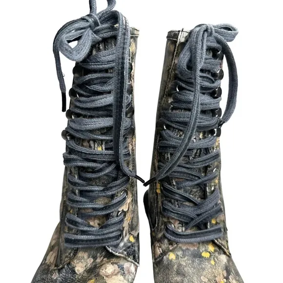 Free People Santa Fe Floral Print Combat Lace Up Boot  Sz: 7/37