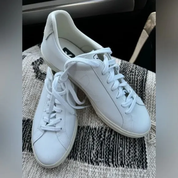 Free People Veja Esplar Sneakers Size 9 Women's NWOT $150