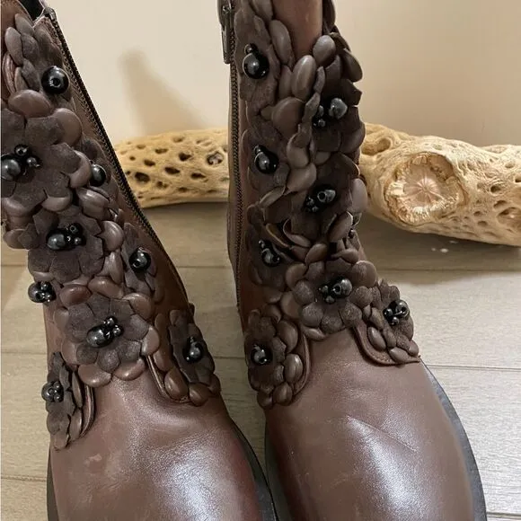 Free People floral Embellished  boots size EU39 US 9NW out boxShaft 7”