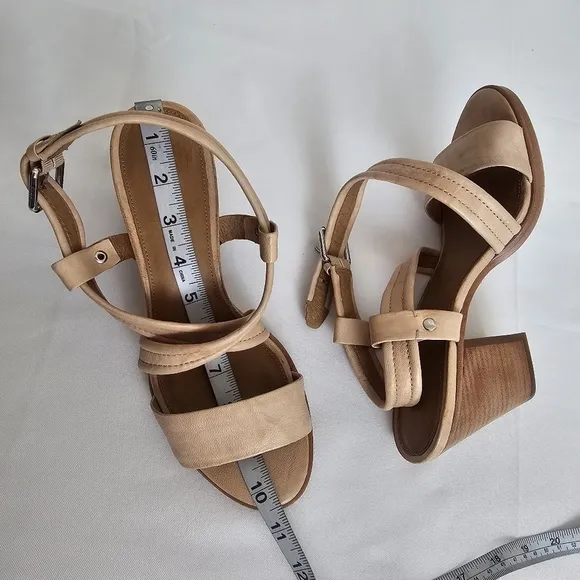 Frye Dani Criss-cross Heeled Sandals