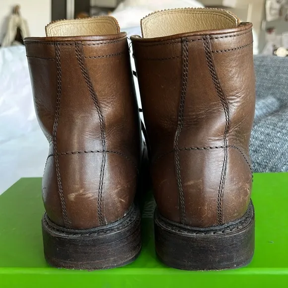 Frye leather lace up boots in Brown with brass metalware, size 9.5