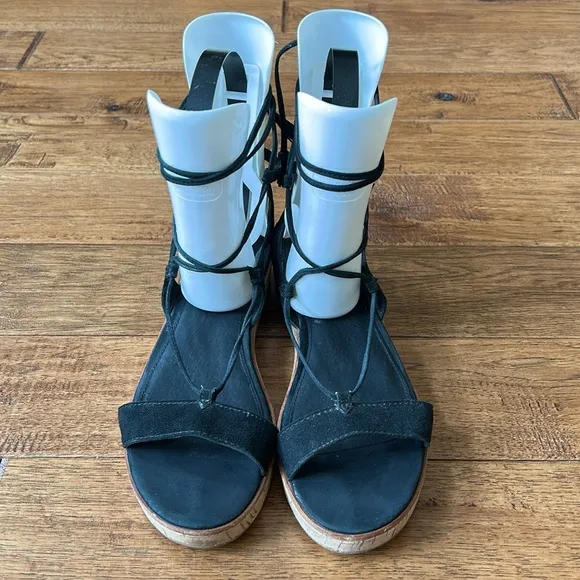 Frye Miranda Gladiator Sandals Black Suede Leather Lace Up Cork Flatform Size 7