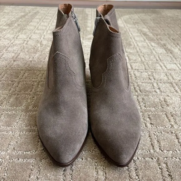 Frye Reina Suede Bootie Size 9.5 Taupe Gray Western Cowgirl Festival Ankle Boots