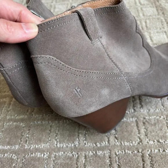 Frye Reina Suede Bootie Size 9.5 Taupe Gray Western Cowgirl Festival Ankle Boots