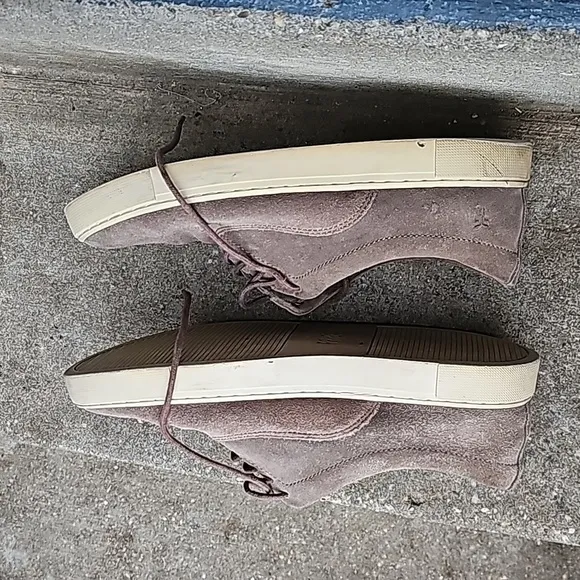 Frye Shoes Men's Gray Taupe Suede Sneakers Lace Up Low Top Size 10.5