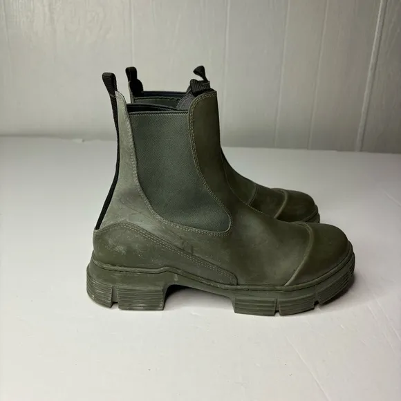 GANNI Recycled rubber Chelsea ankle boots size 39