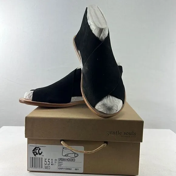 Gentle Souls by Kenneth Cole Urban Hooded Sandals Black sz 5.5 M