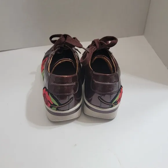 Gentle Souls Kenneth Cole Shoes Wom 7 M Haddle Rose Sneakers Leather Embroidered