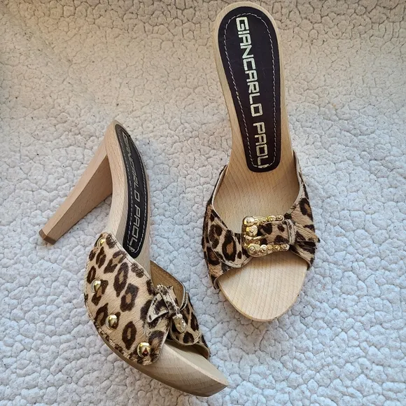 Giancarlo Paoli cheetah print calf skin heels