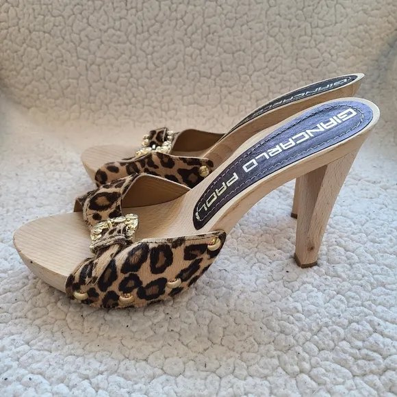 Giancarlo Paoli cheetah print calf skin heels