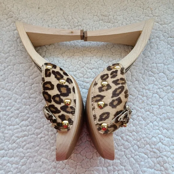 Giancarlo Paoli cheetah print calf skin heels
