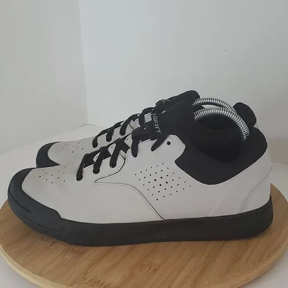 Giant Shuttle Flat Men's Cycling Shoes Grey Black Size 11