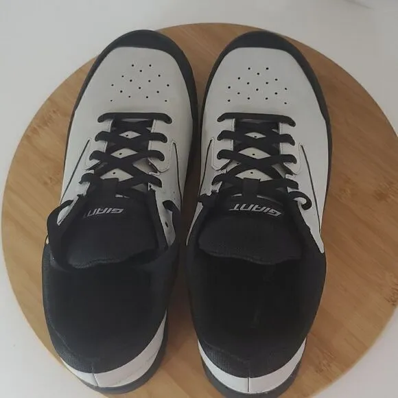 Giant Shuttle Flat Men's Cycling Shoes Grey Black Size 11