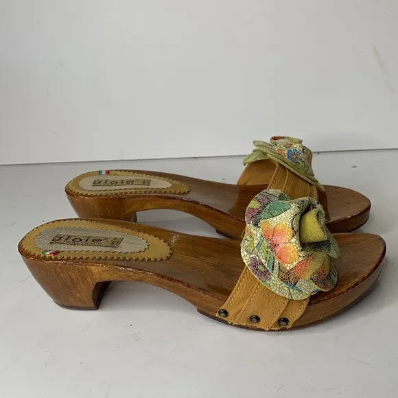 Gioie Italian floral suede wood clogs