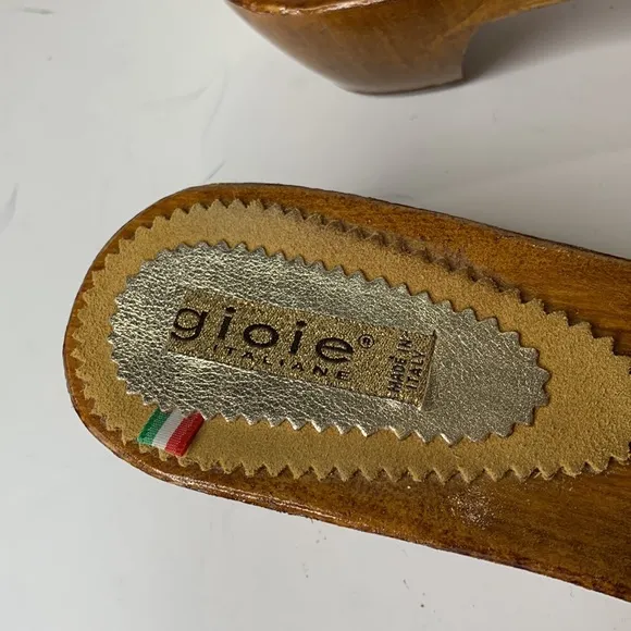 Gioie Italian floral suede wood clogs