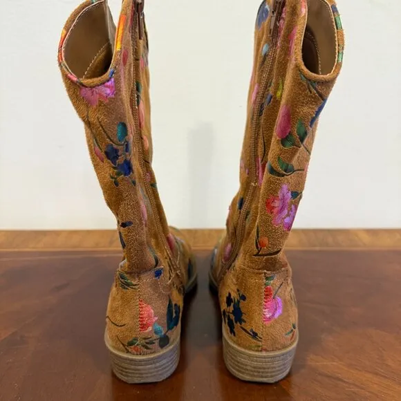 Girls Steve Madden Suede Boots