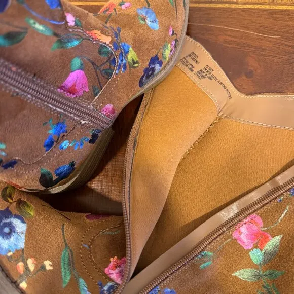 Girls Steve Madden Suede Boots