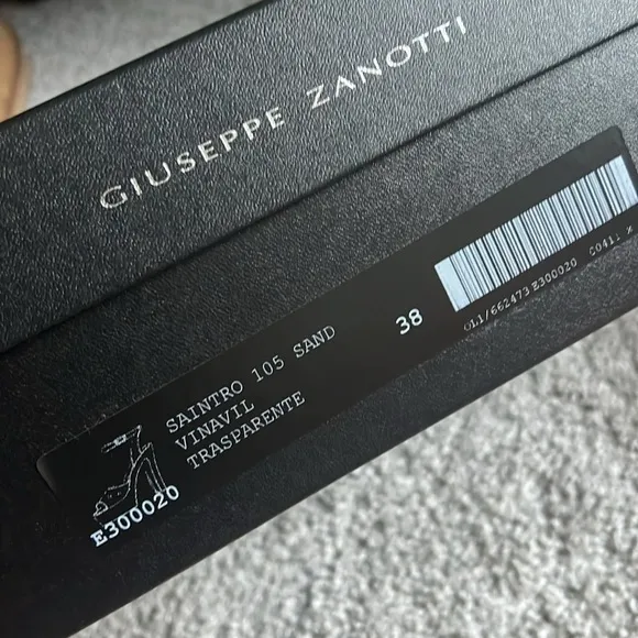 Giuseppe Zanotti platform sandals NIB  sz 8