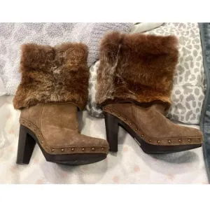 GORGEOUS Real Fur Boots made in SPAIN size 8