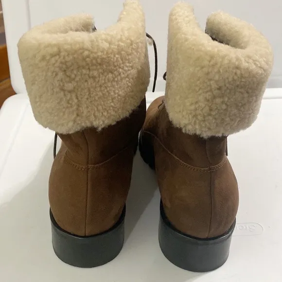 Grigiarancio suede brown shearling trimmed chukka lace up lugged sole boots 10.5