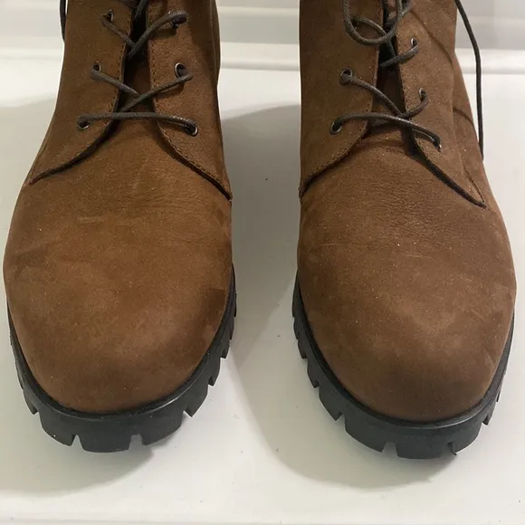 Grigiarancio suede brown shearling trimmed chukka lace up lugged sole boots 10.5